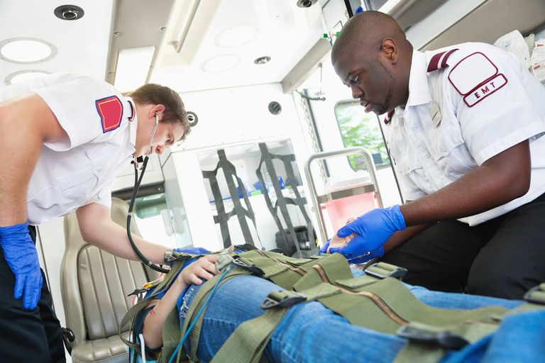 ​​paramedicus worden, maar geen, maar zijn, meest gebruikelijke, paramedici systeem, veel staten