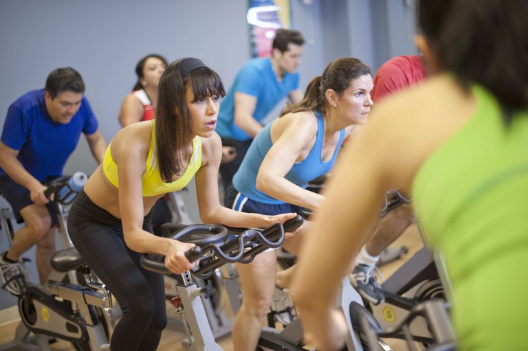meer calorieën, indoor cycling, calorieën verbranden, gaat rijden, tijdens training, verbranden calorieën