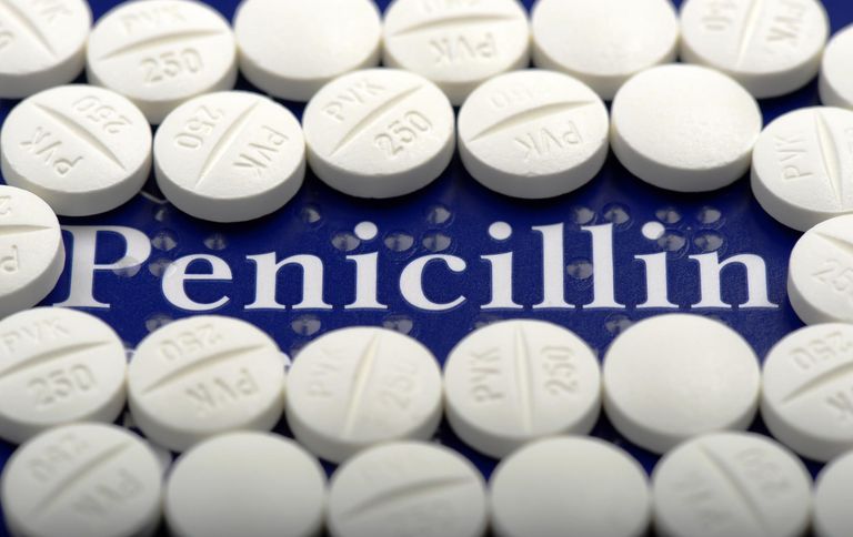 komt omdat, voor penicilline, mensen penicilline-allergie, allergie voor, allergisch zijn, allergische reactie
