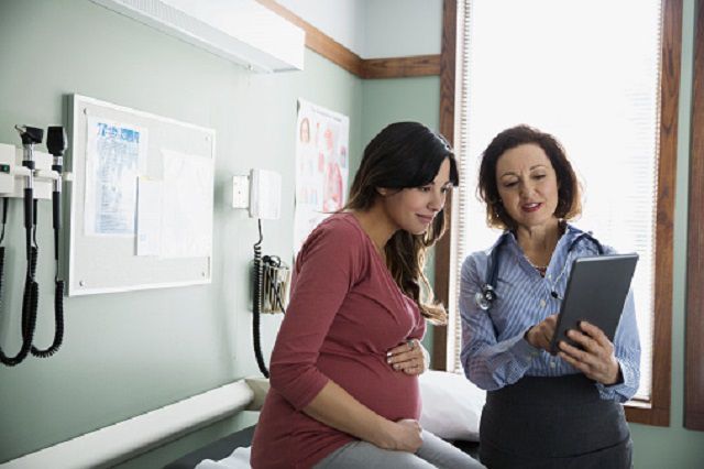 risico borstkanker, tijdens zwangerschap, eerste kind, geïnduceerde abortus, haar eerste