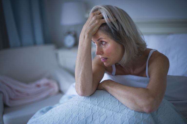 eerste teken, perimenopauze zijn, sommige vrouwen, symptomen menopauze, nachtelijk zweten, oestrogeen begint